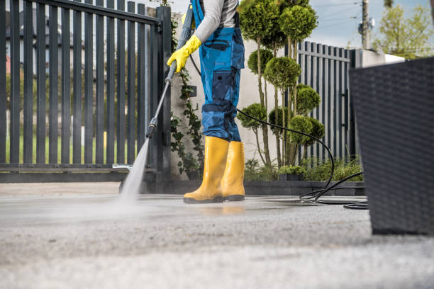 Best Pressure Washing Contractors  in New Berlin, WI